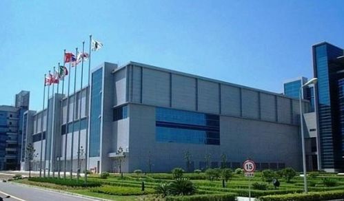華為被多方 斷供 ,國產巨頭紐約退市,或將不計盈利支持華為